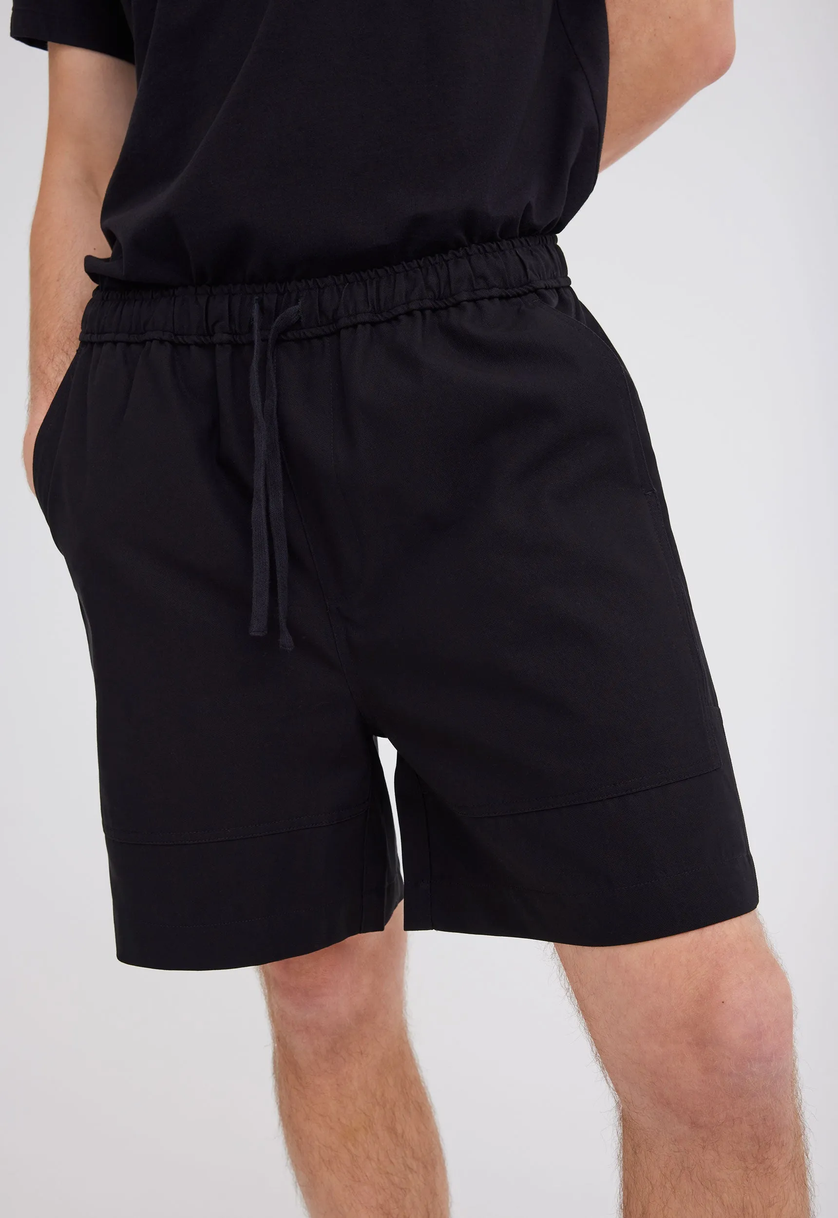 Edon Cotton Twill Short - Black