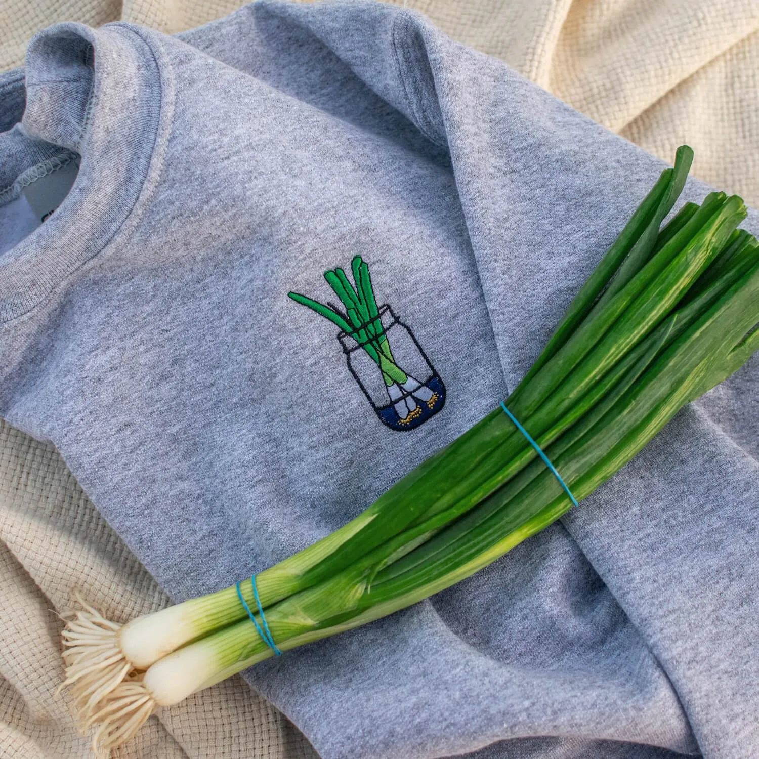 Green Onion Embroidered Sweatshirt