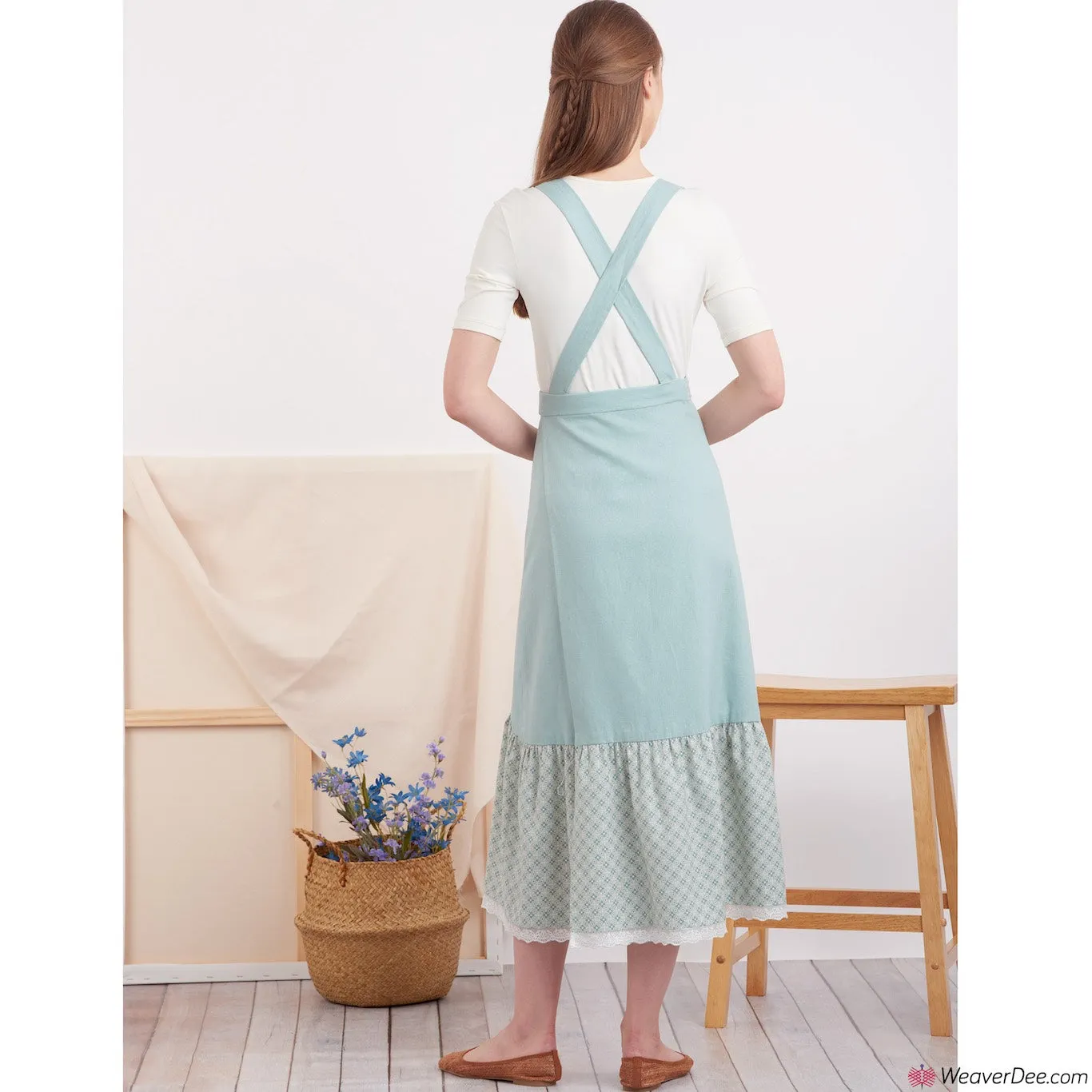 Simplicity Pattern S9435 Misses' Aprons