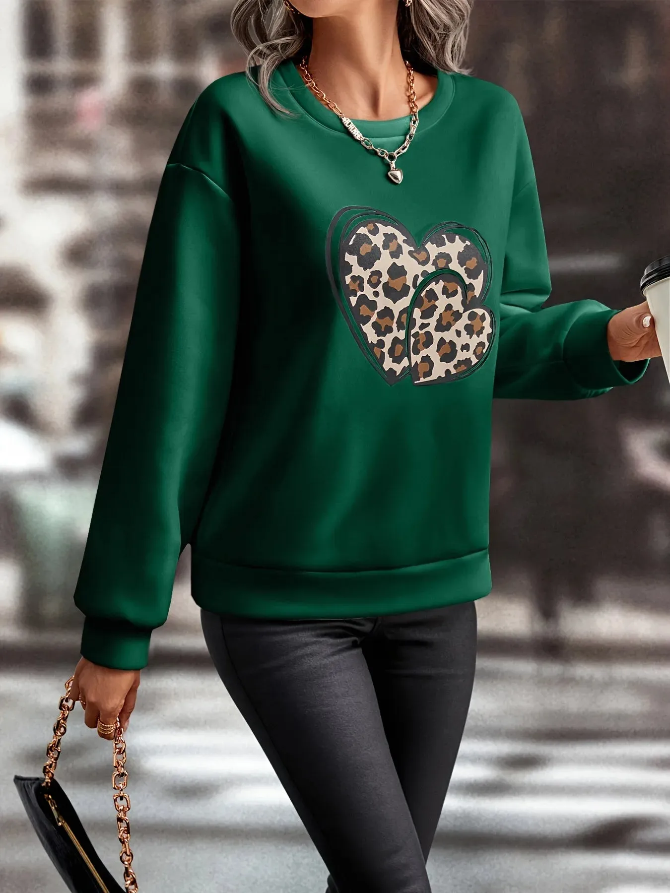 Women Trendy Casual Leopard Heart Graphic Print Streetwear Y2K Sweatshirts Female Autumn Fashion Loose Long Sleeve Pullover Tops